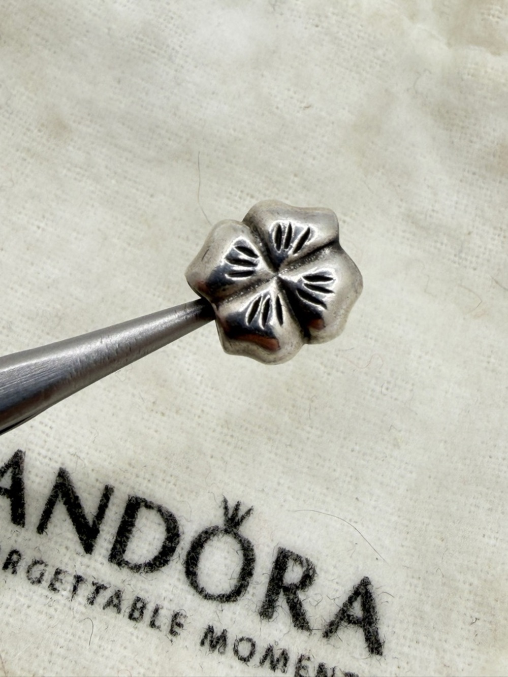Retired Authentic‎ PANDORA Sterling Silver Lucky Four Leaf Clover charm/bead!